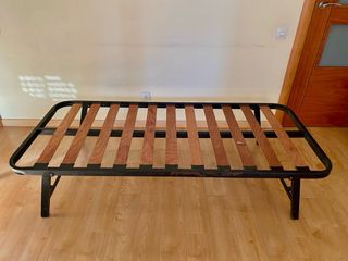 Somier metálico con láminas de madera