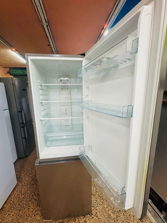 Nevera Daewoo 185cm Alto