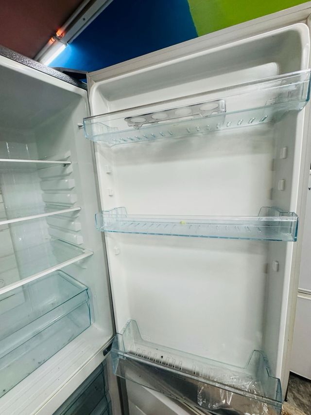 Nevera Daewoo 185cm Alto