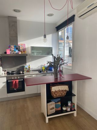 Isla de cocina con almacenamiento+taburetes gratis