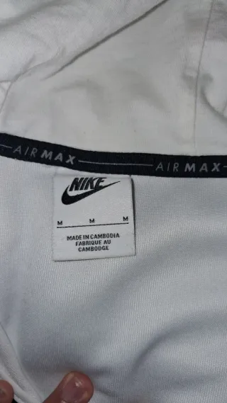 Sudadera Nike Air Max Blanca y negra,