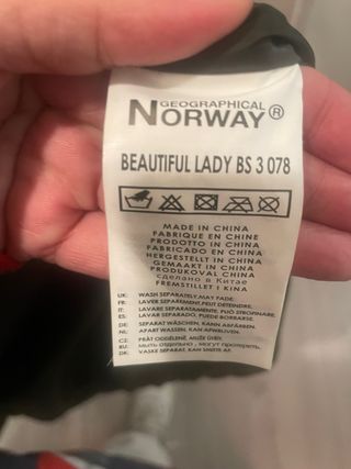 Abrigo Norway verde talla M capuchaOFERTA!!!30€