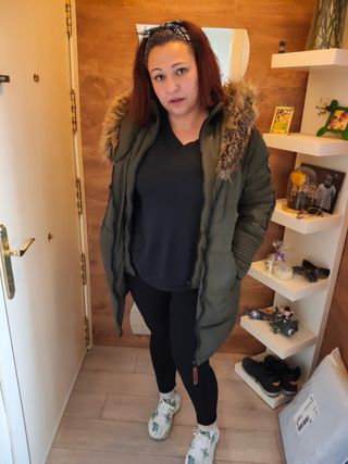 Abrigo Norway verde talla M capucha