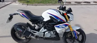 BMW G310R 2017 con escape GPR