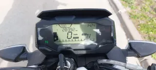 BMW G310R 2017 con escape GPR