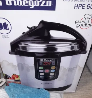Olla a presión eléctrica Orbegozo HPE 6075