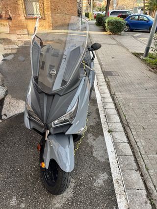 Sym Joymax 125cc 2022 Maxi Scooter. Viladecans
