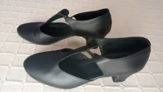 Zapatos de baile de piel negros