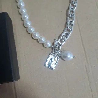 Tre orologi unisex + collana omaggio