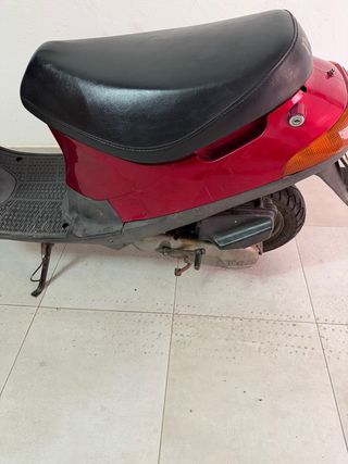 Scooter 49cc roja automática