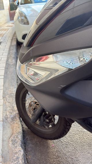 Honda PCX 125 Negra/Gris Automática