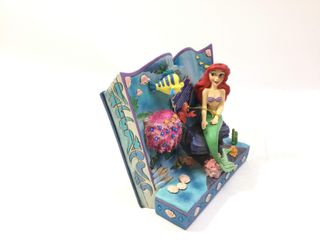 otros juegos y juguetes disney figura la sirenita