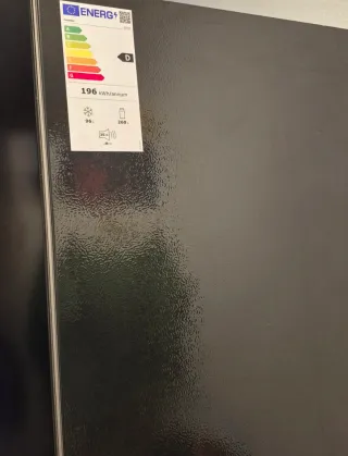 Nevera Cecotec Negra.