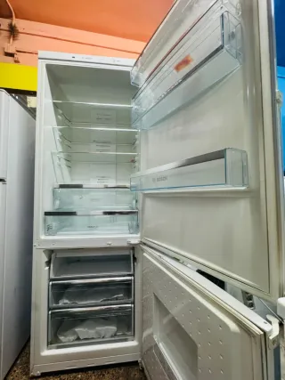 Nevera Bosch 2m alto x 70cm ancho