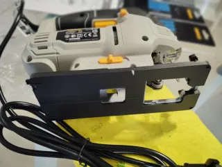 Sierra de calar Deko 800W 3000spm.