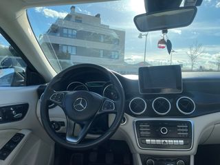 Mercedes-Benz ClA180 2016