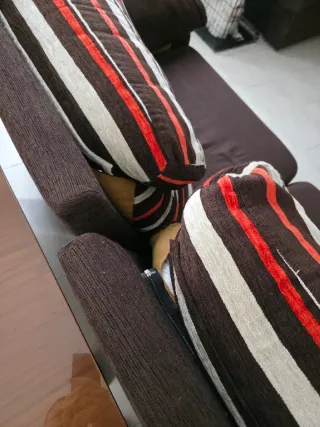 Sofá modular marrón y multicolor