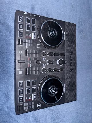 Controladora DJ Numark Party Mix Live Bundle