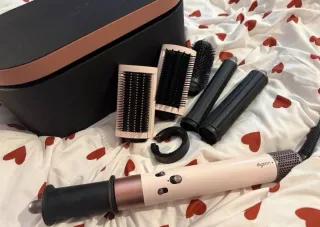 Dyson Airwrap Beige y Dorado