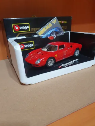 Ferrari 250 Le Mans Bburago scala da 1/18.