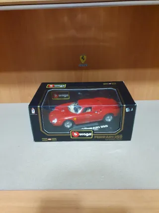 Ferrari 250 Le Mans Bburago scala da 1/18.