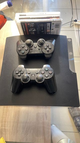 Consola PS3 Slim Negra + 2 Mandos + 3 Juegos