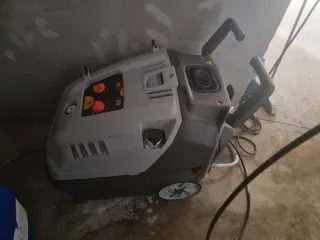 Hidrolimpiadora de agua caliente COMET