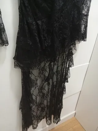 Vestido de encaje negro