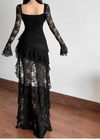 Vestido de encaje negro