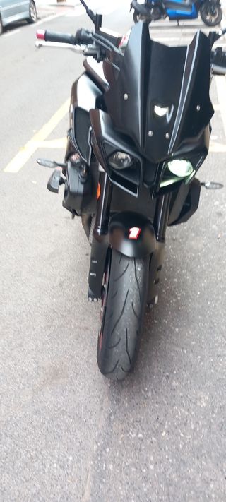 Vendo moto yamaha mt-10