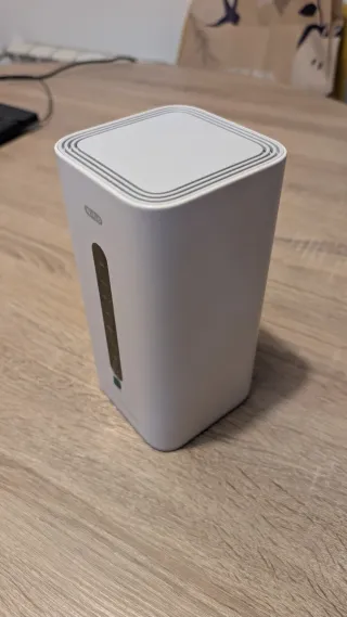 Router WiFi 6 Grandstream GCC6010W - 4 en 1.