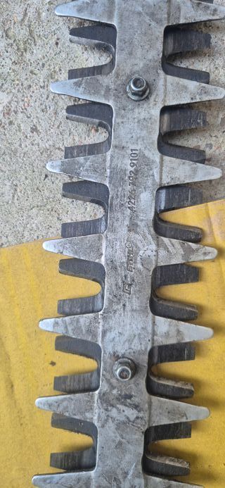 Cortasetos Stihl hs 75