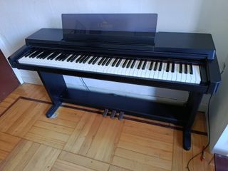 Piano Yamaha Clavinova CLP-560