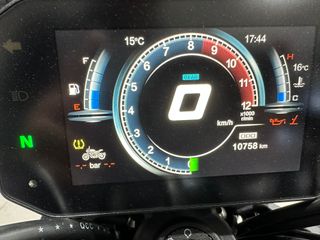 Voge 525 ACX Gris/Amarillo