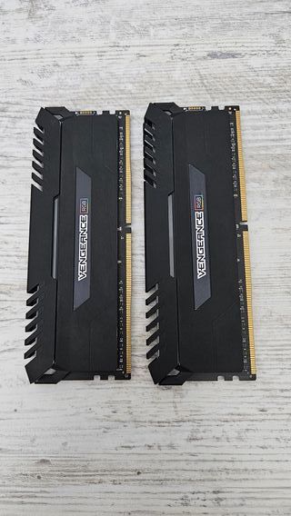 16GB RAM DDR4 Corsair Vengeance RGB (2x8GB) 3000MH