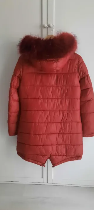 Parka Roja con Capucha de Pelo Talla XS