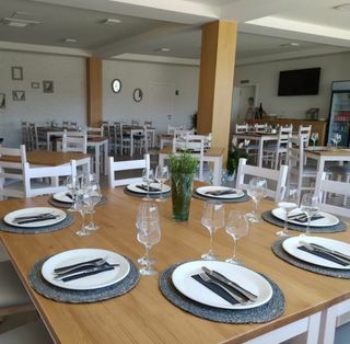 Mobiliario hosteleria. Economico. Taburetes, silla