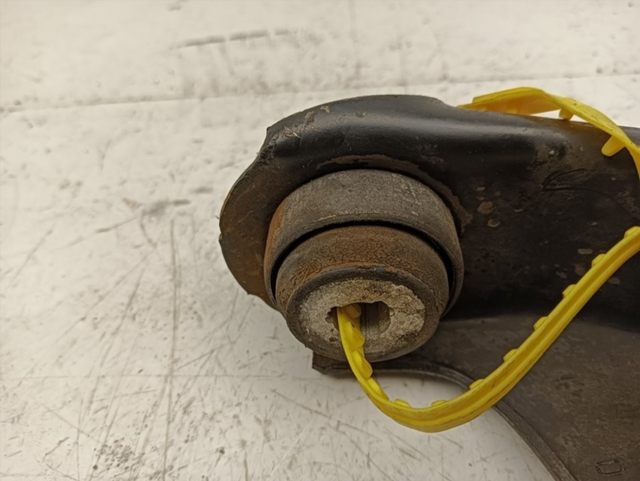 BRAZO SUSPENSION DELANTERO DERECHO RENAULT KANGOO