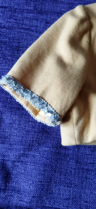 Vestido y torera vintage amarillo con plateado