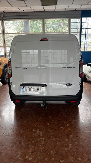 ford tourneo courier active