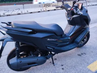 Kymco Super Dink 125 GT Negra