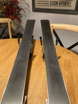 Esquís Salomon S/Race con fijaciones