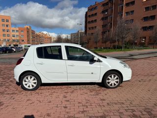 Renault Clio 1.5 DCI 5 PUERTAS