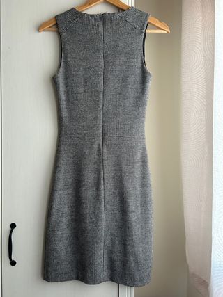 Vestido de vestir gris y blanco