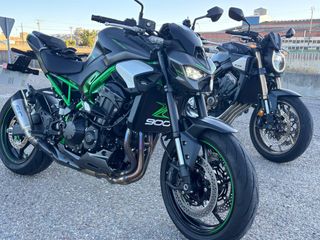Logo Z900 Verde y Blanco