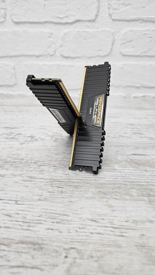 16Gb RAM Corsair Vengance LPX 2x8gb DDR4 3000Mhz