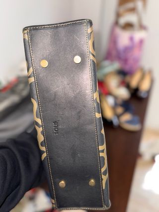 Bolso Tous Negro y Dorado