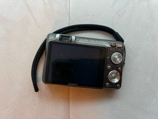 Cámara Sony Cyber-shot 13.6 MP