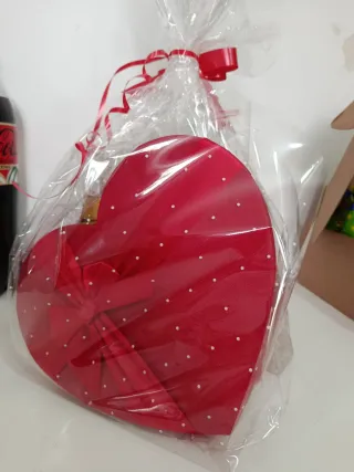 Cesta San Valentín Roja