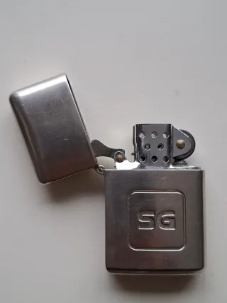 Isqueiro antigo tipo Zippo SG